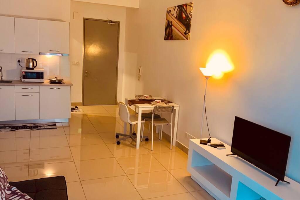 Cosy Studio Netflix Selfcheckin Cyberjaya 2 Екстер'єр фото